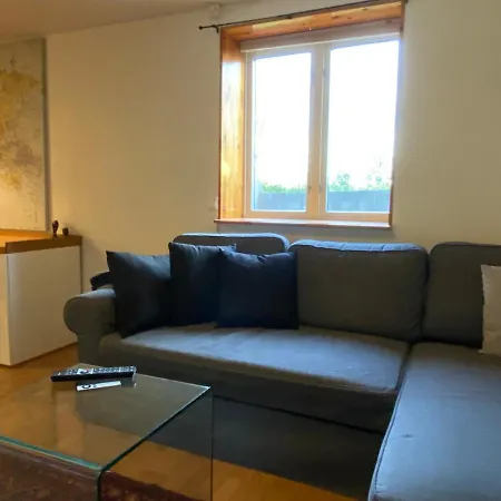 Leilighet Naer Sjo Og Skog, Kort Avstand Til Og Gangavstand Til Brevik Sentrum דירה